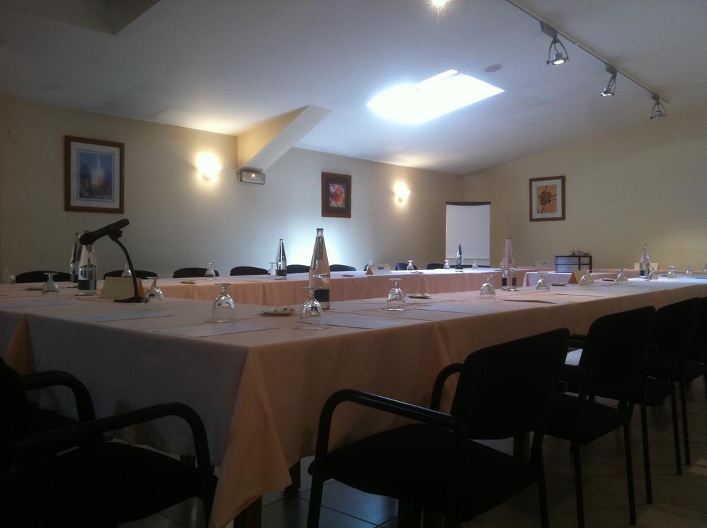 Hotel La Seu Ла Сеу д'Ургел Екстериор снимка
